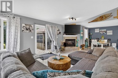 23081 PIONEER LINE West Elgin Ontario photo 14