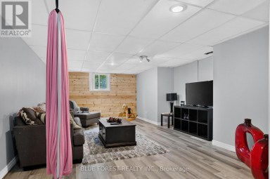23081 PIONEER LINE West Elgin Ontario photo 27