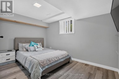 23081 PIONEER LINE West Elgin Ontario photo 33