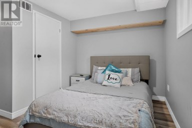 23081 PIONEER LINE West Elgin Ontario photo 34