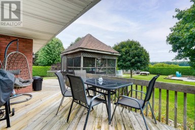 23081 PIONEER LINE West Elgin Ontario photo 43