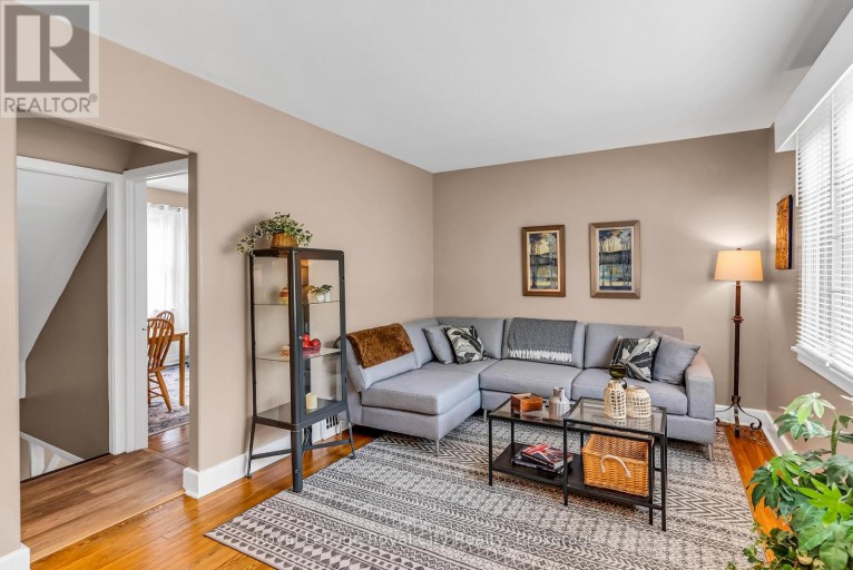 56 WINSTON CRESCENT, Guelph (St. George's), Ontario, N1E2K2