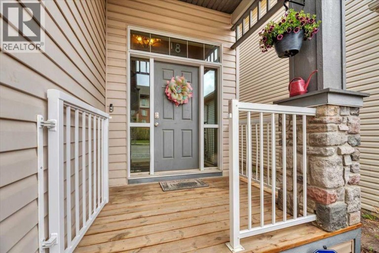 8 Sunset Square, Cochrane, Alberta, T4C0H4
