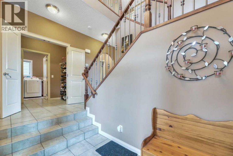 8 Sunset Square, Cochrane, Alberta, T4C0H4