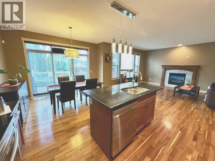 8 Sunset Square, Cochrane, Alberta, T4C0H4