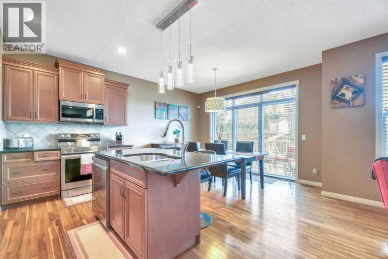 8 Sunset Square, Cochrane, Alberta, T4C0H4