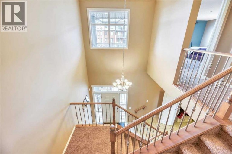 8 Sunset Square, Cochrane, Alberta, T4C0H4