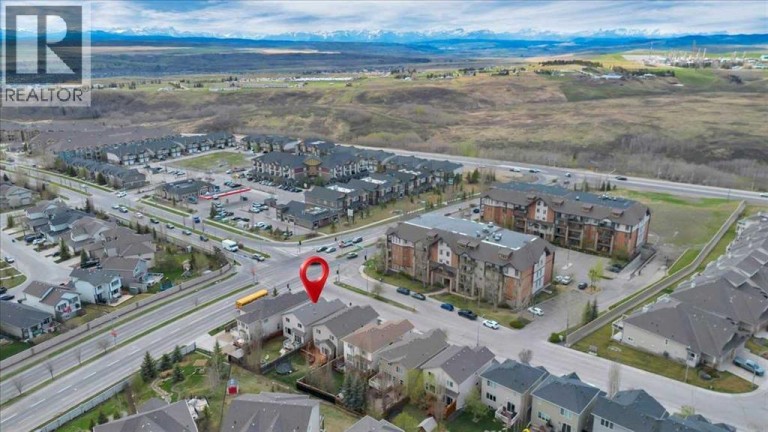 8 Sunset Square, Cochrane, Alberta, T4C0H4
