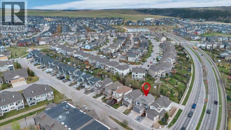 8 Sunset Square, Cochrane, Alberta, T4C0H4