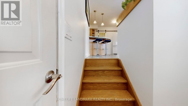 172 SUSSEX STREET, Oshawa (Eastdale), Ontario, L1G1V9