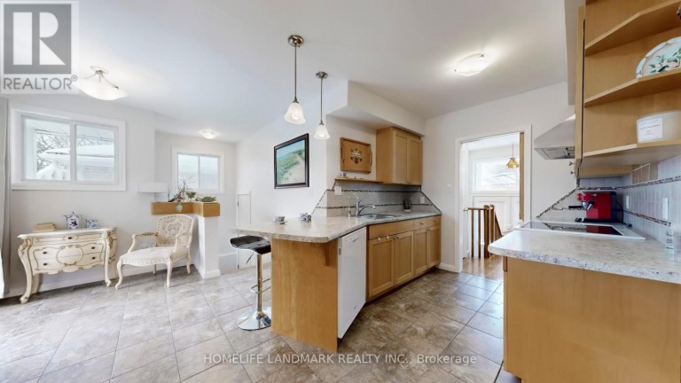 172 SUSSEX STREET, Oshawa (Eastdale), Ontario, L1G1V9
