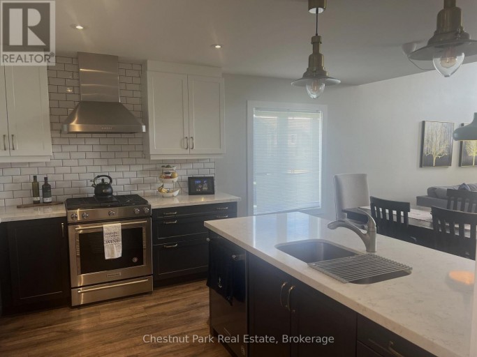 22 KENNEDY AVENUE, Collingwood, Ontario, L9Y0Z5