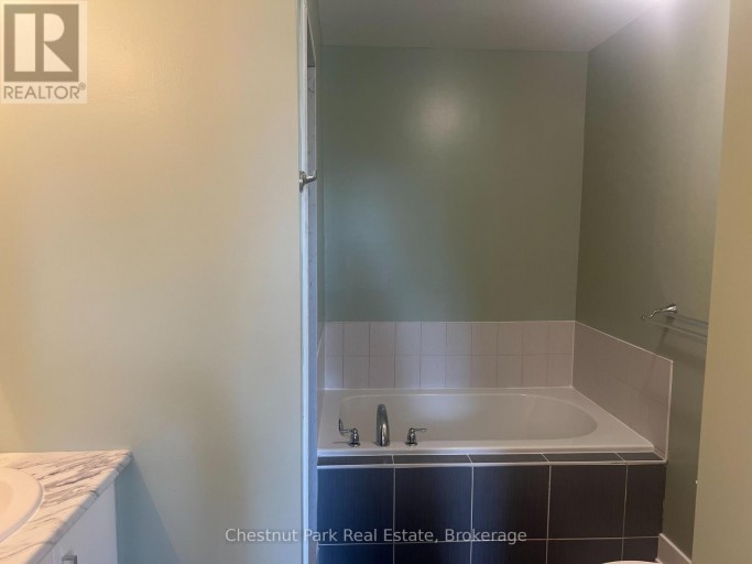 22 KENNEDY AVENUE, Collingwood, Ontario, L9Y0Z5