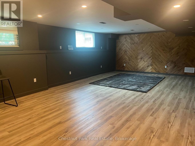 22 KENNEDY AVENUE, Collingwood, Ontario, L9Y0Z5