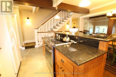 V 4 W 1 - 1020 BIRCH GLEN ROAD Lake of Bays (Mclean) Ontario photo 17