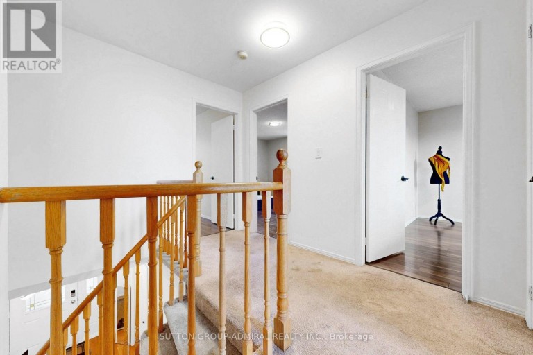 879 PEGGOTY CIRCLE, Oshawa (Eastdale), Ontario, L1K2G6