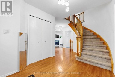 879 PEGGOTY CIRCLE Oshawa (Eastdale) Ontario photo 4