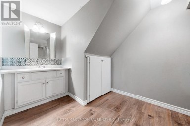 879 PEGGOTY CIRCLE Oshawa (Eastdale) Ontario photo 43