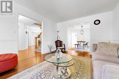 879 PEGGOTY CIRCLE Oshawa (Eastdale) Ontario photo 8
