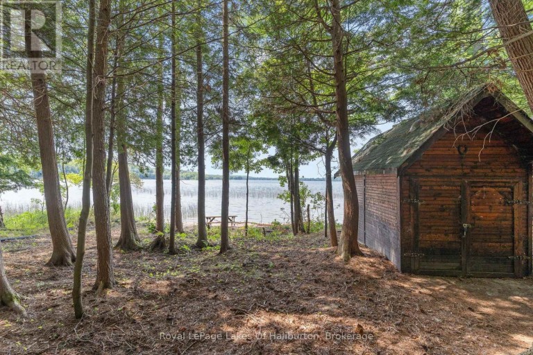 1046 PLACID LANE, Algonquin Highlands (Stanhope), Ontario, K0M1S0