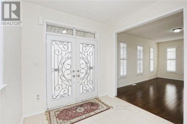 8 ARROWSTONE COURT Brampton (Sandringham-Wellington) Ontario photo 4