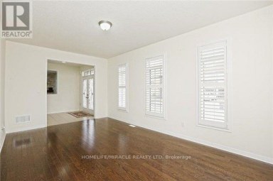 8 ARROWSTONE COURT Brampton (Sandringham-Wellington) Ontario photo 6