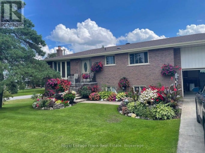 378 OLD SURREY LANE, Kawartha Lakes (Bobcaygeon), Ontario, K0M1A0