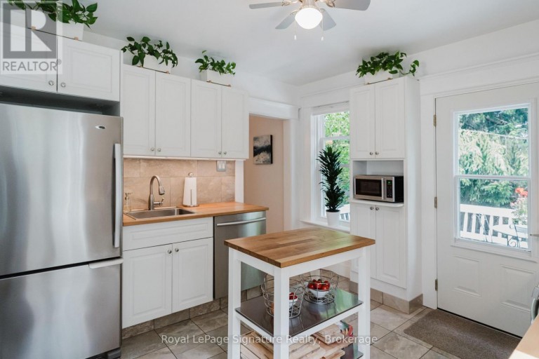 76 TROWBRIDGE STREET W, Meaford, Ontario, N4L1G3