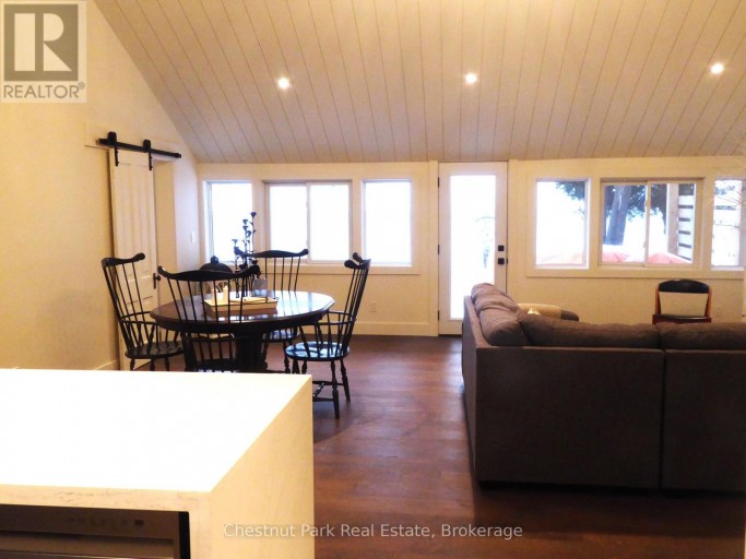 121 KIOWANA BEACH ROAD, Meaford, Ontario, N4L1W5