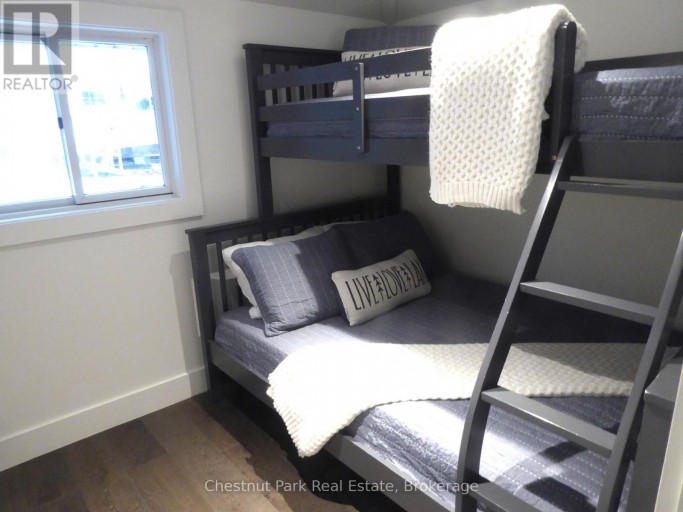 121 KIOWANA BEACH ROAD, Meaford, Ontario, N4L1W5