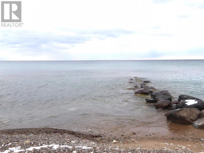 121 KIOWANA BEACH ROAD, Meaford, Ontario, N4L1W5