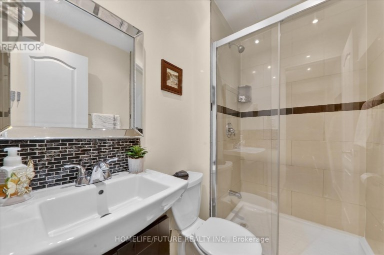 70 - 38 JOHN CABOT WAY, Toronto (Glenfield-Jane Heights), Ontario, M3N2T7