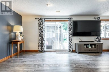 301 NORMAN STREET Stratford Ontario photo 25