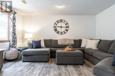301 NORMAN STREET Stratford Ontario photo 27