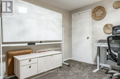 301 NORMAN STREET Stratford Ontario photo 40