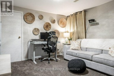 301 NORMAN STREET Stratford Ontario photo 42