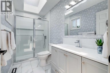 2416 14 Avenue NW Calgary Alberta photo 24