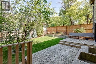 2416 14 Avenue NW Calgary Alberta photo 38