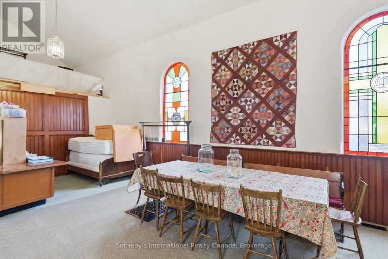 C - 22 MELVILLE STREET, Clearview (Nottawa), Ontario, L0M1P0