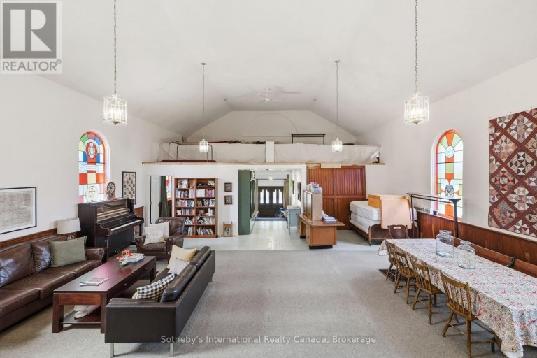 C - 22 MELVILLE STREET, Clearview (Nottawa), Ontario, L0M1P0