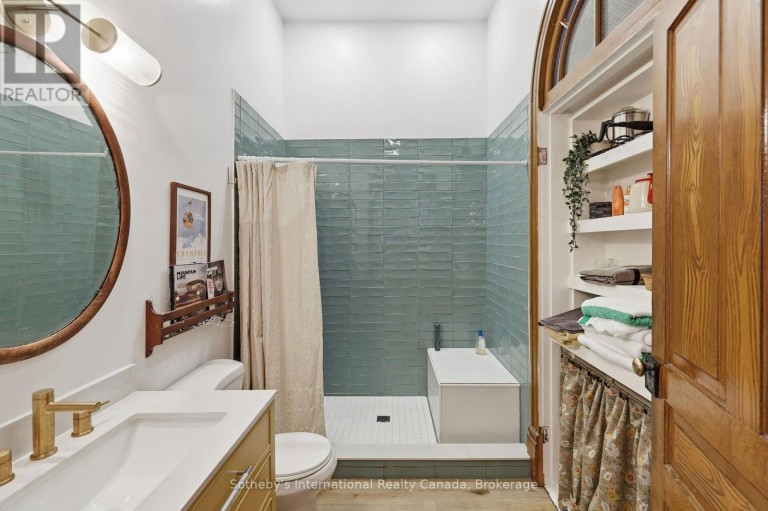 C - 22 MELVILLE STREET, Clearview (Nottawa), Ontario, L0M1P0