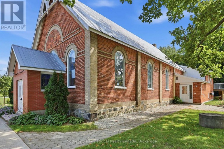 C - 22 MELVILLE STREET, Clearview (Nottawa), Ontario, L0M1P0
