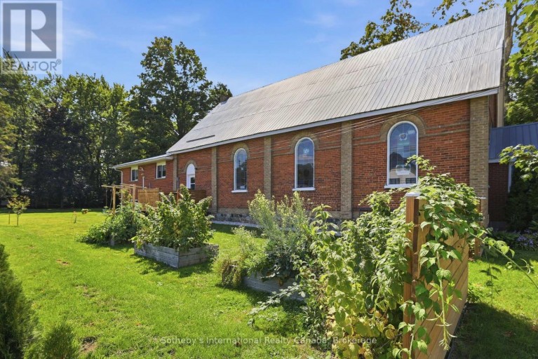 C - 22 MELVILLE STREET, Clearview (Nottawa), Ontario, L0M1P0