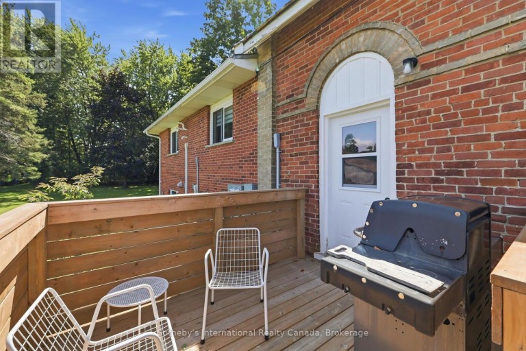 C - 22 MELVILLE STREET, Clearview (Nottawa), Ontario, L0M1P0