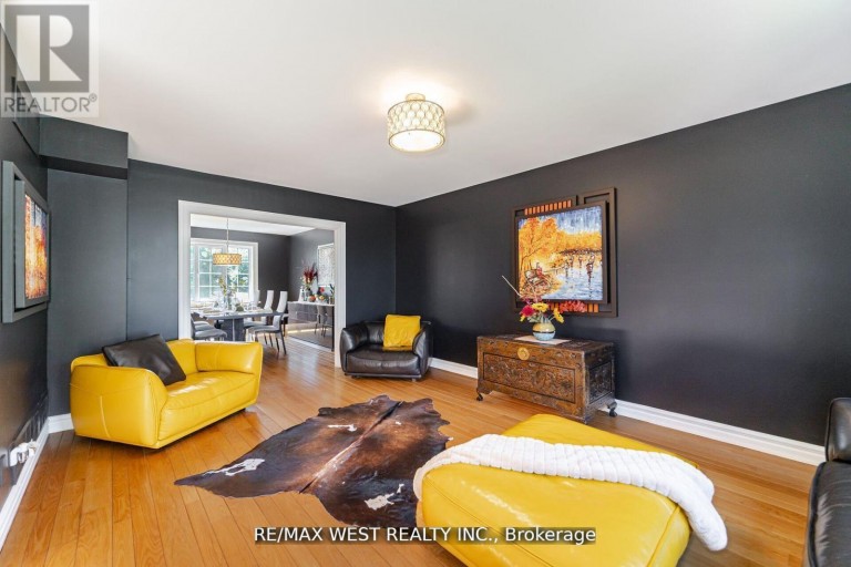 7 STEWART CRESCENT, Essa (Thornton), Ontario, L0L2N0