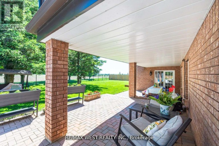 7 STEWART CRESCENT, Essa (Thornton), Ontario, L0L2N0