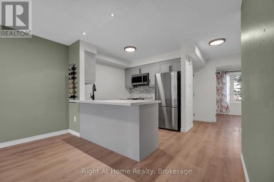 2 - 36 PETRA WAY Whitby (Pringle Creek) Ontario photo 6