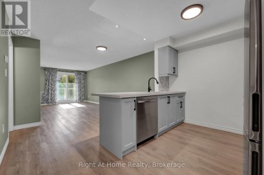 2 - 36 PETRA WAY Whitby (Pringle Creek) Ontario photo 8