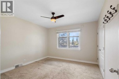 1741 24 Street SW Calgary Alberta photo 15