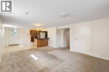 1741 24 Street SW Calgary Alberta photo 25